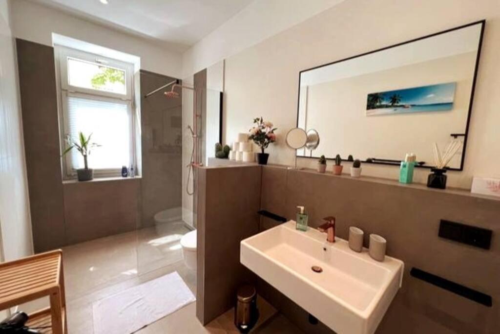 לייפציג Soul-Apartment Terrasse Privat-Parkplatz Boxspringbett 55Zoll Tv Wlan מראה חיצוני תמונה